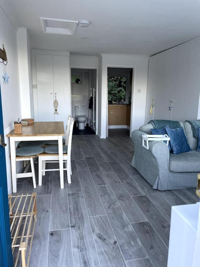 Self-Catering Studio In Beautiful Charmouth Ngoại thất bức ảnh