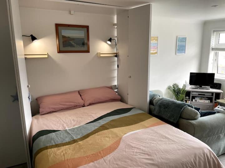 Self-Catering Studio In Beautiful Charmouth Ngoại thất bức ảnh